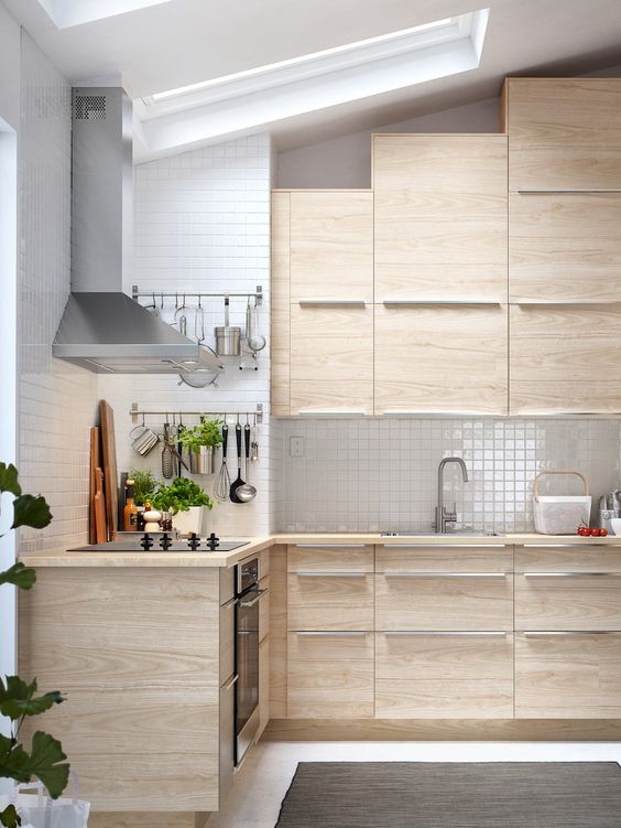 tủ bếp gỗ sồi nga hiện đại