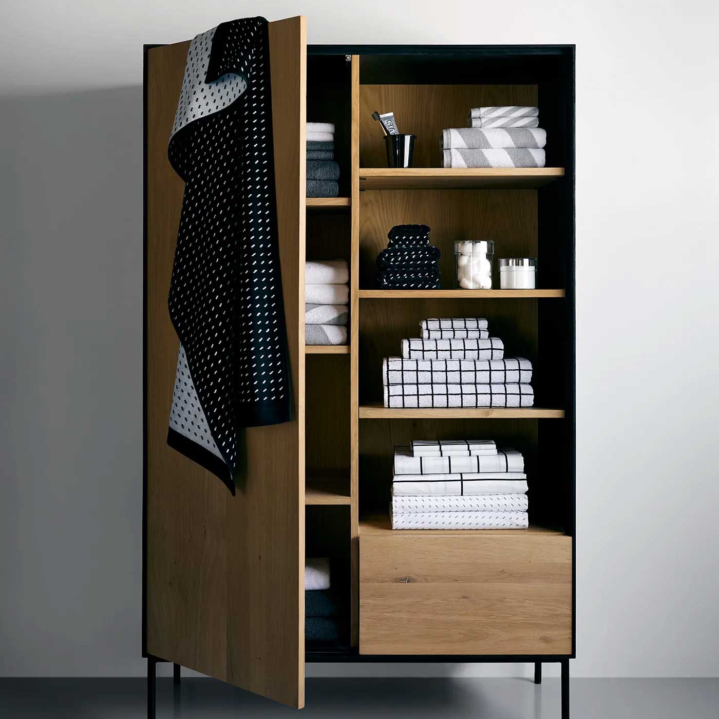 nội thất tủ quần áo gỗ sồi