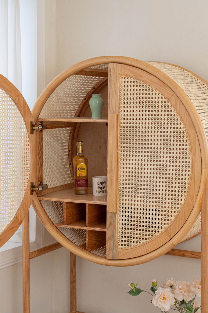 tu-trang-tri-go-tan-bi-cao-178-ngang-101-rong-51-cm-15874