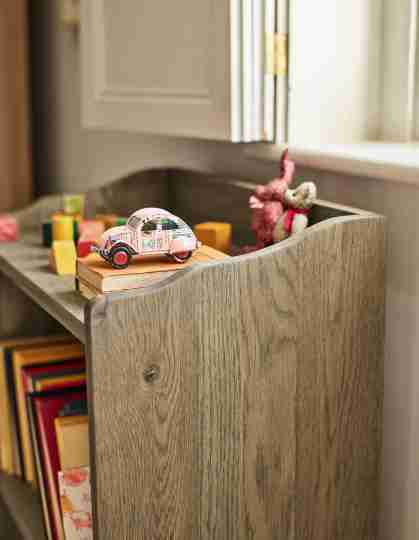 tu-sach-go-soi-oak-cao-78-rong-60-sau-34-cm-3432