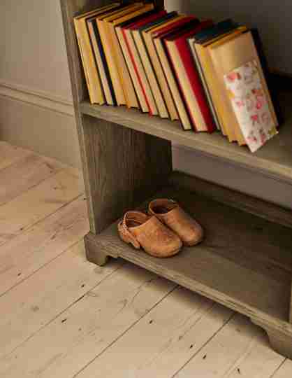 tu-sach-go-soi-oak-cao-78-rong-60-sau-34-cm-3433