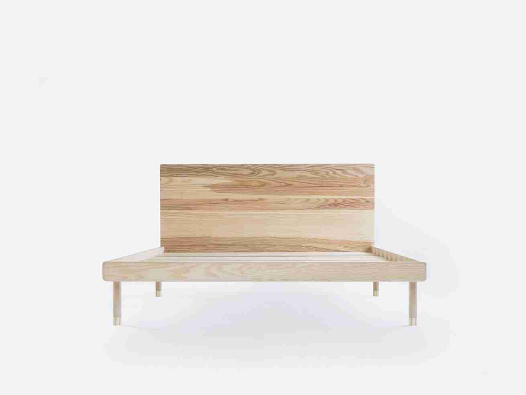 giuong-go-tan-bi-dai-200-rong-145-cao-32-cm-5216