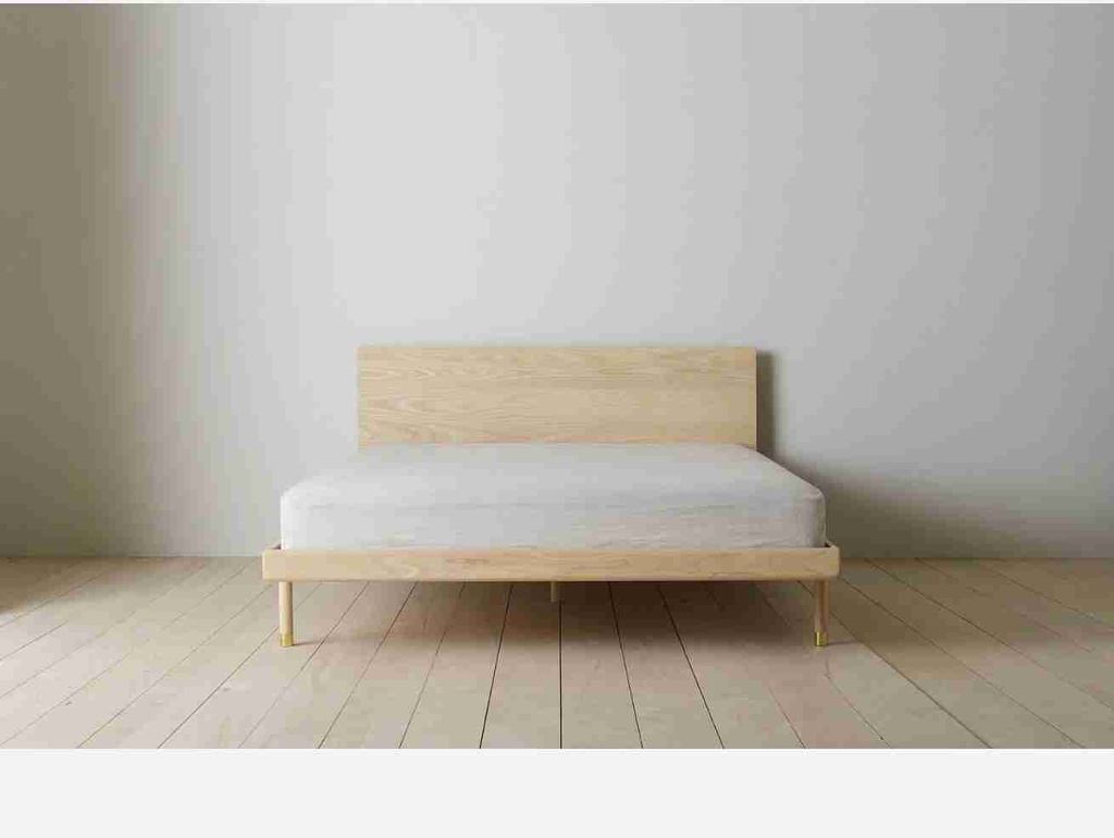 giuong-go-tan-bi-dai-200-rong-145-cao-32-cm-5218